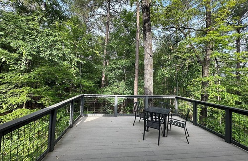 Little Kowaliga House | Enjoy the Fall at The Barn at Grateful Cove, Lake Martin