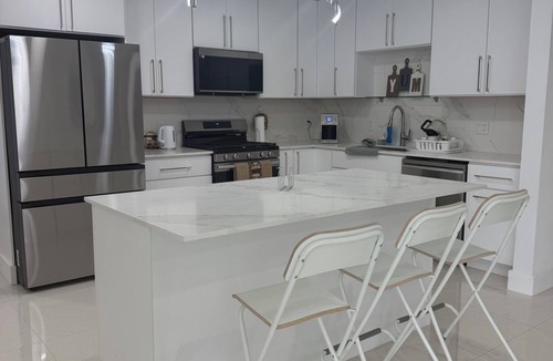 Garden Isles House | Enjoy the perfect vacation! POOL AND WATER FRONT! Pompano Beach. SLEEP 12 PEOPLE
