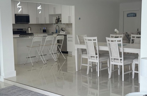 Garden Isles House | Enjoy the perfect vacation! POOL AND WATER FRONT! Pompano Beach. SLEEP 12 PEOPLE
