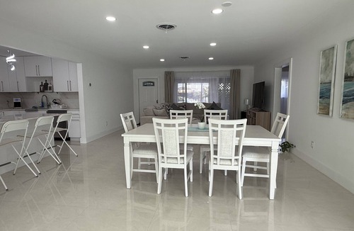 Garden Isles House | Enjoy the perfect vacation! POOL AND WATER FRONT! Pompano Beach. SLEEP 12 PEOPLE