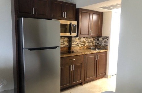 Sunny Isles Beach Apartment | Enjoy this studio located in the worderful beaches of Sunny Isles Beach, Miami!