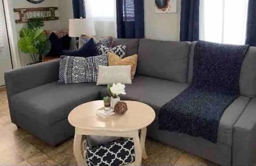 Kissimmee Cottage | Entire Cottage close to Disney, Universal, Airport