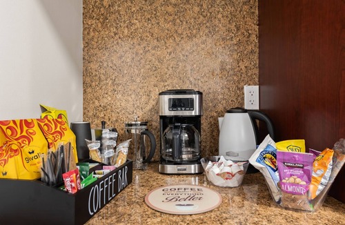 Miramar House | Epic! 3 miles to Hard Rock Stadium. King bed-BBQ-Free Parking. Midpoint location