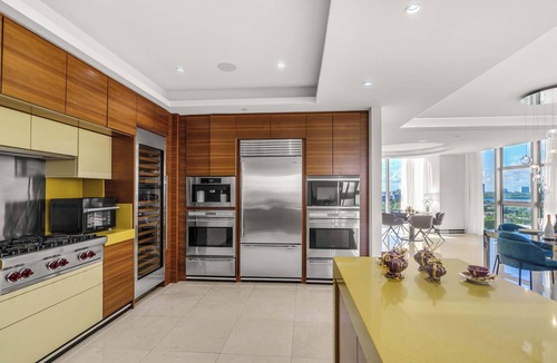 Bal Harbour Condo | Eternal Stay – Stay for 6