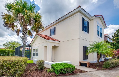 Seasons House | EV 4550 - 4 Bed 3 Bath Townhome with South-Facing Private Pool and amazing