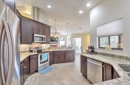 Samsula-Spruce Creek House | Exclusive Spruce Creek 4BR Home w/Pool & 24/7 Security