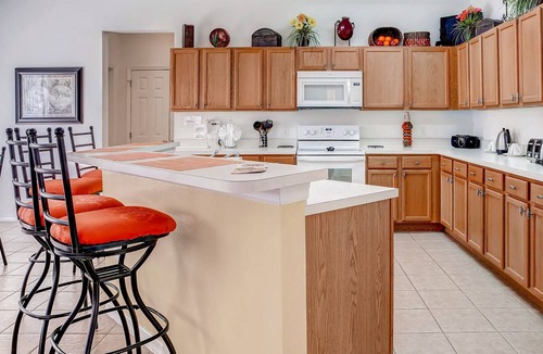 Windwood Bay Villa | Executive 4 Bedroom pool home