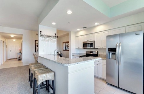 Biggar Condo | Exquisite & Updated 2-bedroom condo located quaint Fort Myers. Ideally Located!