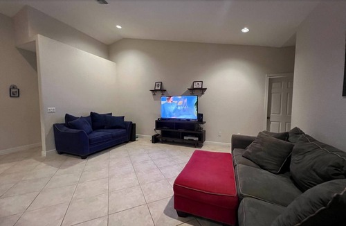 Jog Road House | Fabulous 5-bedroom bungalow, minutes from major highways and beach.