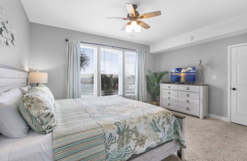 Fort Morgan Pines Condo | Fall Sale! Great Views + Hot Tub + Private Balcony - Boater's Paradise!