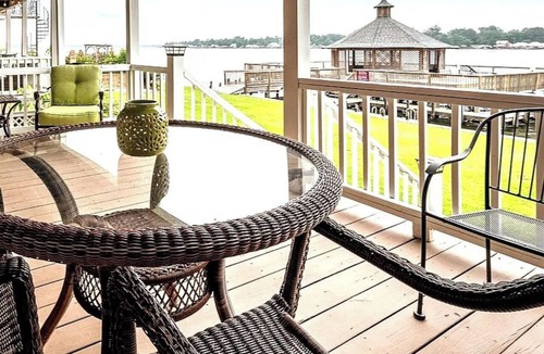 New Roads House | False River Waterfront Escape