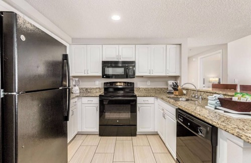 Brush - Stewarts Resort | Family-Friendly 3BR Dlx at Ocean Walk—Beach Access, Pools & Lazy River Included!