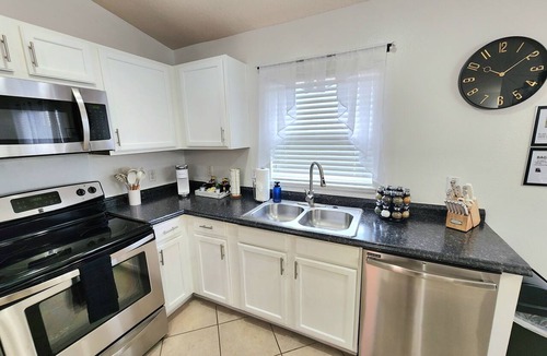 Sandy Ridge Villa | Family-Friendly Disney Villa - Private Pool, Spa & BBQ - 15 Min to Disney