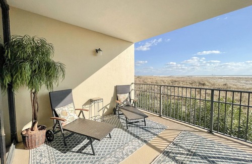 Dauphin Island Condo | Family Friendly, Gulf Front Condo at Exclusive Holiday Isle on Dauphin Island