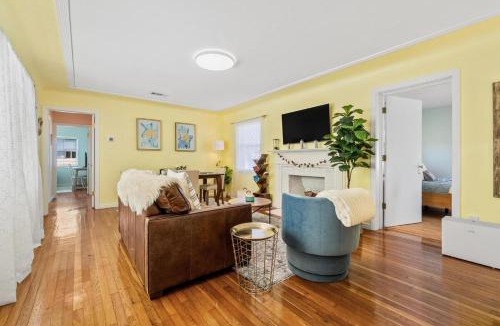 Redington Beach House | Family Fun at Nonna's Beach Cottage! Enjoy the Sunshine with a Short Walk to the Beach and cool off in the Small Pool!