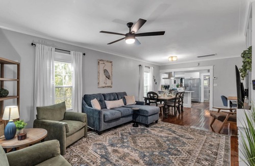 Lake Wales House | Family Fun Lakefront Retreat | Game Room, Firepit & Bikes | Near Legoland & Disney