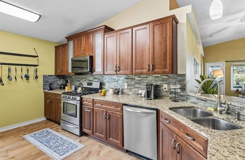 Milton House | Family Milton Home with Private Pool