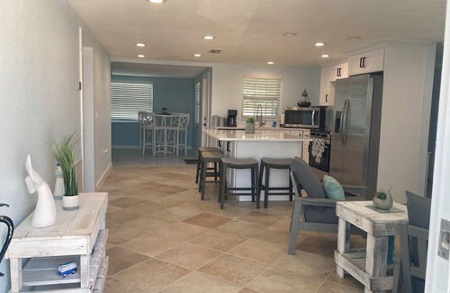 Hudson Beach Estates House | Family Retreat On the Canal!