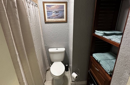 Ocala House | Family sized apartment in SW ocala near the Rainbow river and WEC