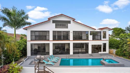 Caloosahatchee House | Family Tides, Cape Coral - Roelens Vacations