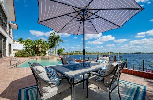 Caloosahatchee House | Family Tides, Cape Coral - Roelens Vacations