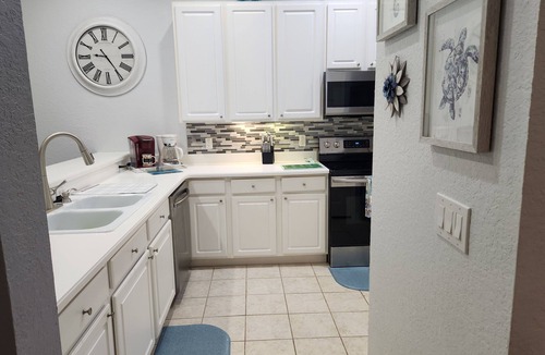 Bahama Bay Condo | First floor condo - 2Bed/2 Bath - sleeps 6 - Just minutes to Disney & much more
