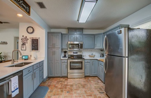 Fairhope House | Fish River Retreat, Private Dock & Boathouse Bar