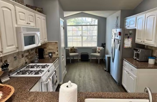 Northeast Pensacola House | Flintwood Manor Centrally Located Outdoor firepit