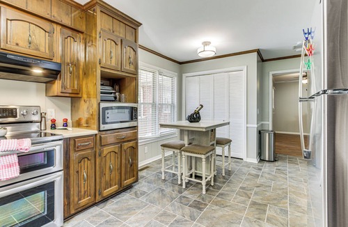 Florence House | Florence Family Home w/Dog-Friendly Yard