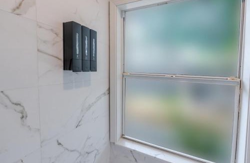 Fort Myers Apartment | Florida Paradyse ll 5 min downtown Cozy Modern