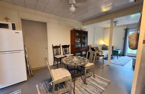 Garyville House | Folk Art Cottage