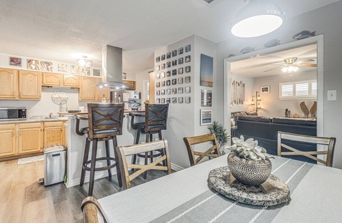 Ocean Springs House | Free Golf Cart! Cruise to Beach & Town, Sleeps 6