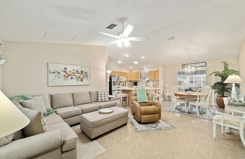 Liberty Park House | Freebird Nest-3 Bed-Golf Cart-Great Location