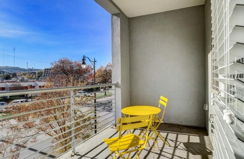 Five Points South Apartment | FRONTDESK Flats on 4th Apts Downtown Birmingham
