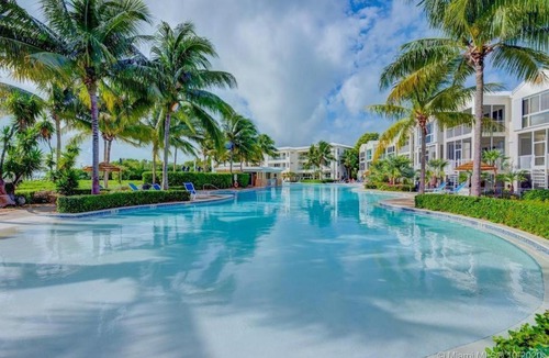 Rock Harbor House | FULL TIME LIC Mgr - LUXURIOUS 3 BED 3 BATH OCEANFRONT SUITE - UPSCALE OCEANFRONT RESORT - INDOOR PICKLEBALL - SPEAKEASY!