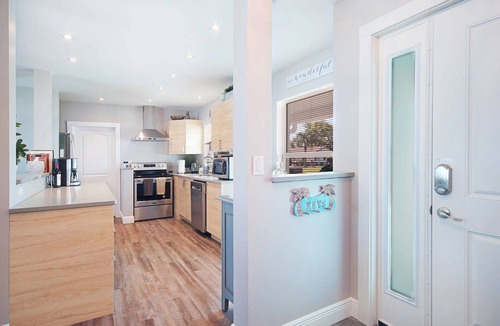 Caloosahatchee House | Fully renovated 3 bed, 2 bath beautiful home with breathtaking pool and backyard