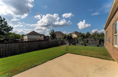 Coker House | Game Day Getaway – Sleeps 10 Plus - 20 Minutes from Bryant-Denny Stadium