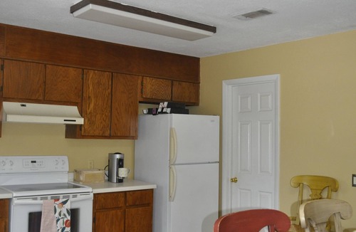 Auburn Condo | Game Day Simplicity - Sleeps 6, 2 BR 3 Bath