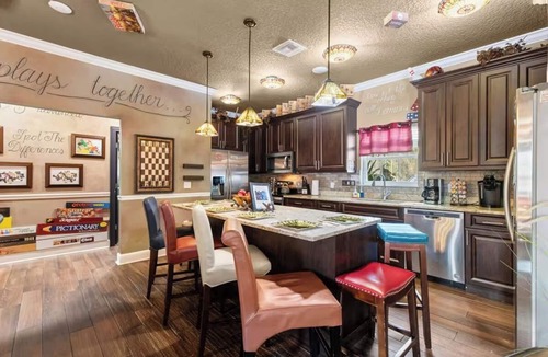Groveland House | Game Estate with Private Waterpark - Sleep 54