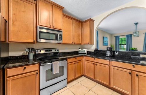 Thousand Oaks House | Gated 5BR Villa · Heated Pool, Hot Tub & Game Room · 20 Min to Disney!