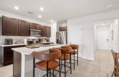Naples House | Gated Lake-View | King Suite | Near Naples Beach