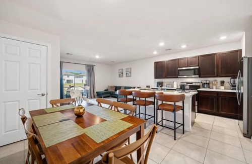 Naples House | Gated Lake-View | King Suite | Near Naples Beach