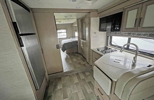 Hialeah Gardens House | Glamping for your Family
