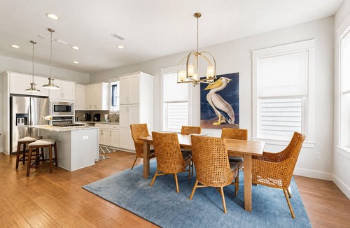 Dune Allen Beach House | Golf Cart ☀️ 6 Seat Cart thru 10/31, 3 Min to Beach, Foosball, Pool ☀️ Dune Allen