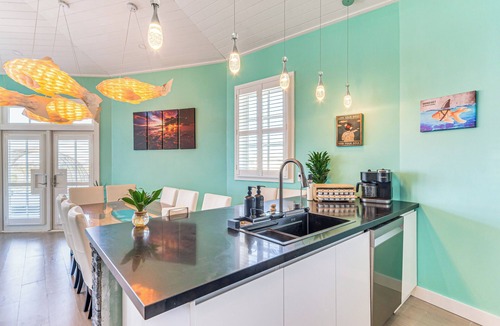 Pensacola Beach Cottage | Golf Cart + Elevator: Retreat 1 Block to Beach
