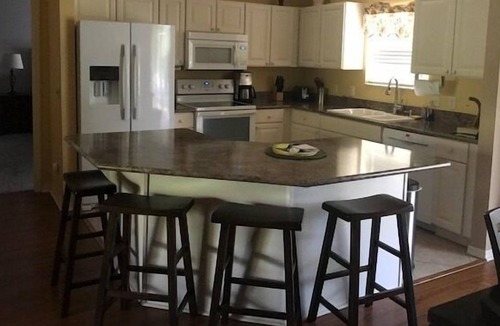 Liberty Park House | GOLF CART NICE 3 BEDROOM HOME LOCATED IN A GREAT LOCATION NEAR LAKE SUMTER