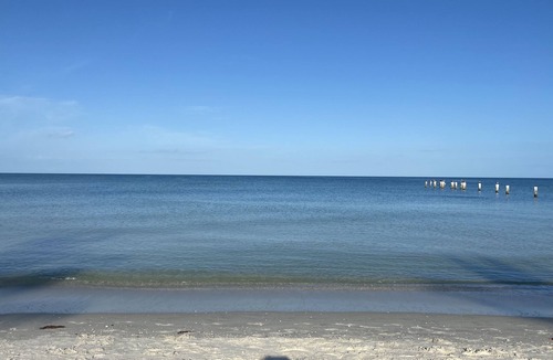 East Naples House | Golf club Villa located in beautiful Naples , 5 min from Beaches and Downtown