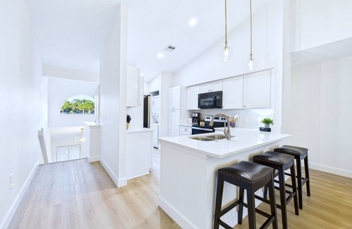 La Cita House | Golf, Dining, and Convenience Awaits 🚀
