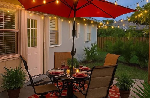 Sebastian Highlands House | Golf, Fishing & Skydive , close Tiki Bar & Beach , water front dining, Pet’s Ok