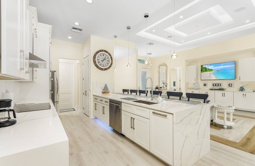 Saint James City House | Gorgeous Off Water 3/2 with Pool in the Heart of Pine Island!